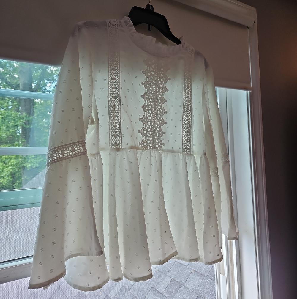 Women's White Lace-Trim Peasant Blouse